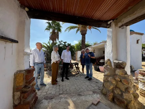 Image for the story: The Living Nativity Scene of Corrales will have a new building for the dancers