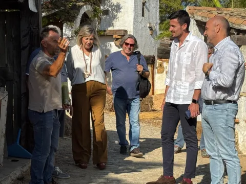 Image for the story: The Living Nativity Scene of Corrales will have a new building for the dancers